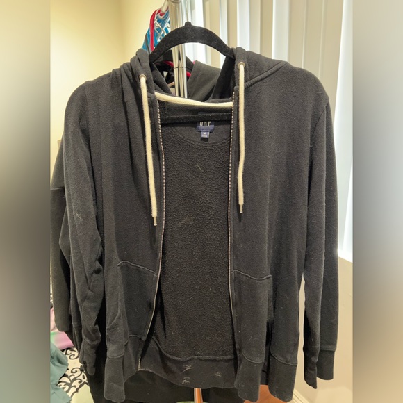 Black sweatshirt - Picture 1 of 3